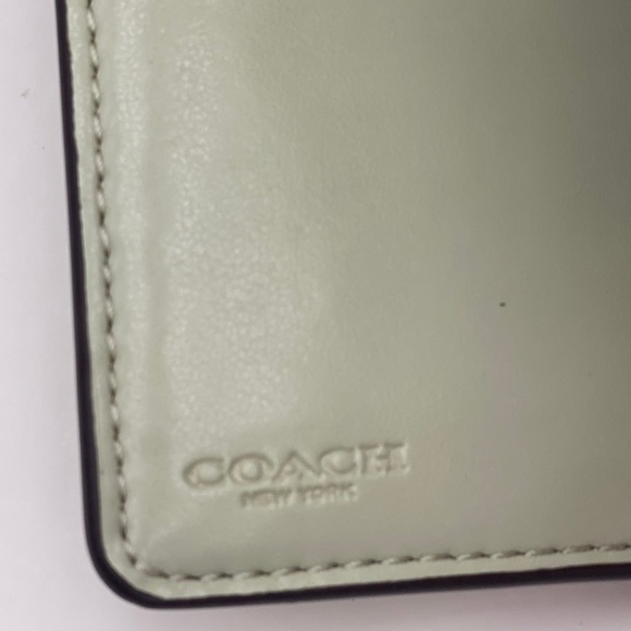 Coach Corner ZIP Wallet - Picture 12 of 13